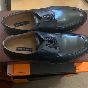 New Bostonian all leather shoes